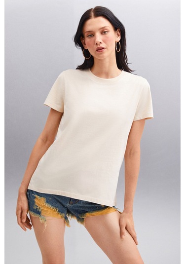GRIMELANGE Samantha Kadın %100 Organik Pamuklu Comfort Fit Arkası Uzun Basic Örme Bej T-shirt Bej