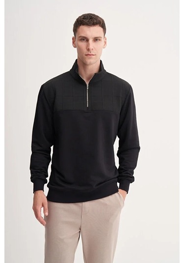 Cazador Premium Regular Fit Dik Yaka Mevsimlik 3 İplik Sweatshirt-53415 Siyah Cazador Premium Regular Fit Dik Yaka Mevsimlik 3 İplik Sweatshirt-53415 Siyah