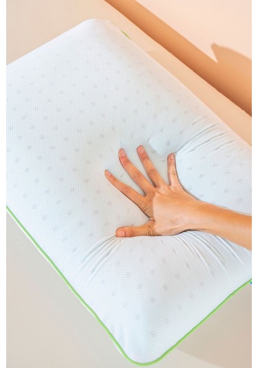 Aroma Terapi Okaliptüs Visco Yastık Ve Yastık Spreyi Beyaz