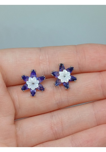 925 Ayar Gümüş Lotus Model Taşlı Çiçek Küpe Zarif Ve Anlamlı Tasarım Gümüş