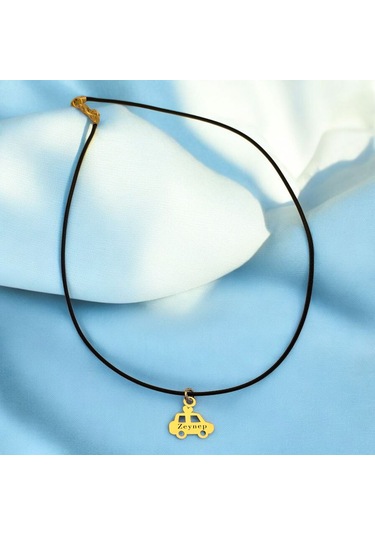 Zeynep İsmine Özel 14 Ayar Altın Plakalı Siyah Bağlıklı Araba Figürlü Hediyelik Kolye-630isim Zeynep