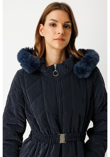 Kapitone Ara Boy Kaban Laci Laci