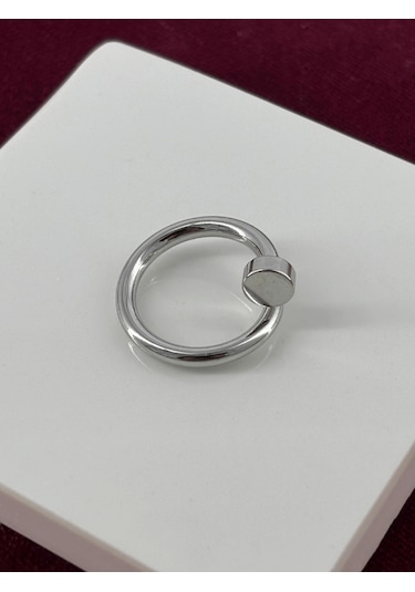 Çivi Detaylı Parlak Silver Yüzük Gümüş