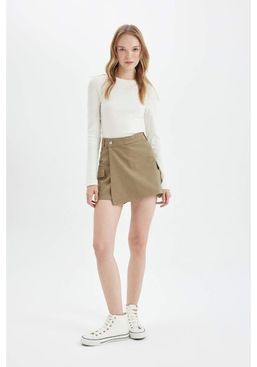 DeFacto Regular Fit Normal Bel Kargo Cepli Gabardin Şort Etek D4991AX24AUKH474 Haki DeFacto Regular Fit Normal Bel Kargo Cepli Gabardin Şort Etek D4991AX24AUKH474 Haki