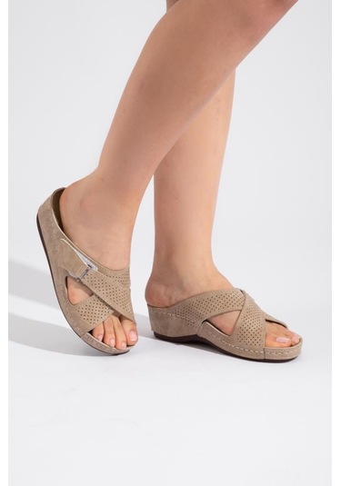 Roy Jones Kadın Ortopedik Çapraz Cırtlı Ayarlanabilir Üst Detay Konfor Modeli Günlük Terlik Yumuşak Bej