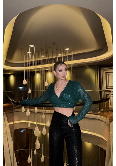 Pullu Crop Kruvaze Bluz - Zümrüt Renkli