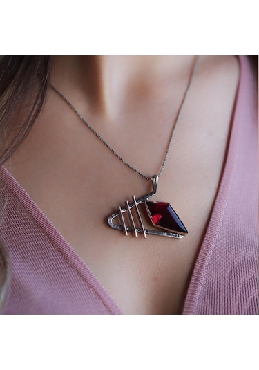 Lal Taşlı Gümüş Otantik Tasarım Kolye Gümüş