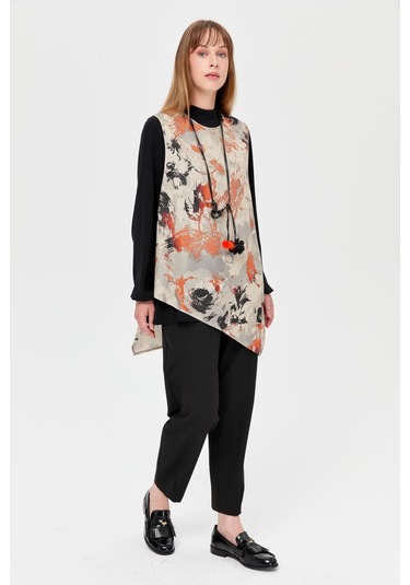 Desenli Kolye Detaylı Pantolonlu Takım Bej-bej Bej