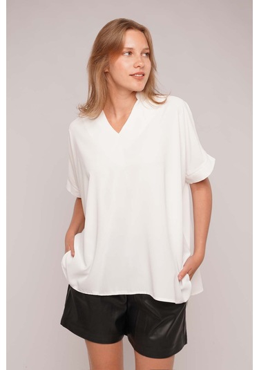 Gabria Hakim Yaka Bluz Ekru