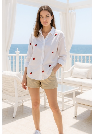 Kadın Çilek Desenli Beyaz Pamuk Gömlek Ekru