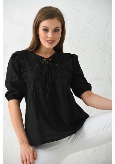 Kadın Bisiklet Yaka Balon Kol Nakış Detylı Volanlı Dokuma Yazlık Bluz Siyah