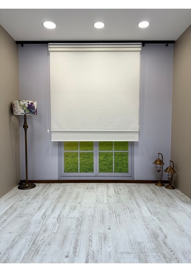 Çift Mekanizmalı Beyaz Çizgili Desenli Tül Ve Beyaz Mat Stor Perde Beyaz