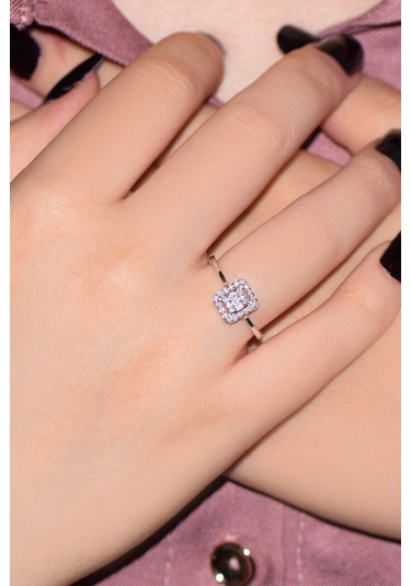 Modern Tasarım 0.18 Ct Baget Kare Tektaş Yüzük