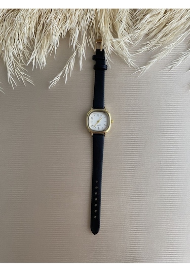 Retro Minimal Vintage Deri Kordon Kadın Kol Saati Kelebek Model Gümüş