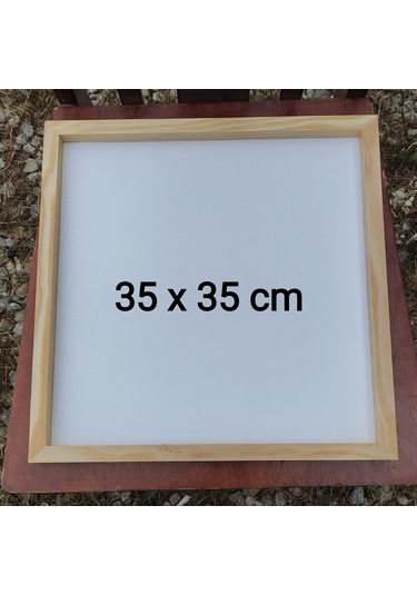 35x35cm Beyaz Ahşap Çerçeveli Pano Camsız-arkalık Sabit