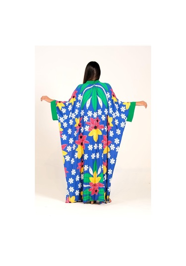 Kadın Mavi Çiçekli Sıfır Yaka Yarasa Kollu Oversize Uzun Elbise - Mavi