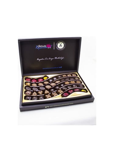 Dark Brown Hediyelik Çikolata 48 Adet Spesiyel Türüf Çikolata Kutusu Gerçek Çikolatadan