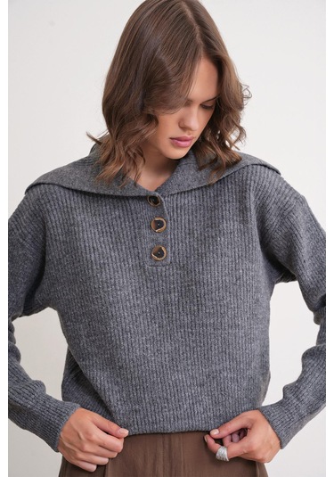 6900 Kadın Düğmeli Devrik Yaka Triko Kazak Antrasit Antrasit