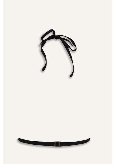 Defacto Regular Fit Üçgen Bikini Üstü-fall İn Love E1692ax25smbk81 Siyah Defacto Regular Fit Üçgen Bikini Üstü-fall İn Love E1692ax25smbk81 Siyah