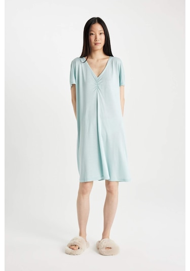 DeFacto V Yaka Viskon Kısa Kollu Gecelik-Fall in Love D0955AX24SMGN1113