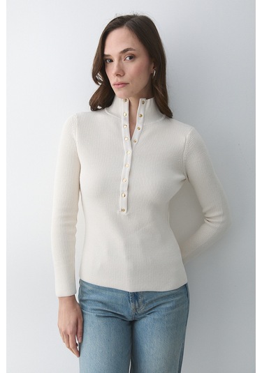 Krem Çıtçıtlı Boğazlı Kazak - 251037 Krem