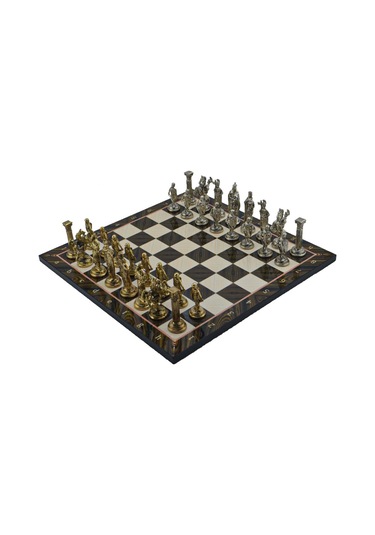 Gifthome Büyük Boy Metal İngiliz Satranç Takımı Parlak Ve Katlanır Ceviz Desenli Mdf Satranç Tahtası 43x43 Cm.