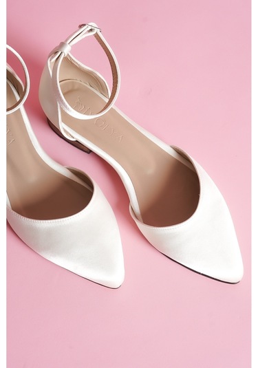 Misty Bej Saten 2 Cm Topuklu Bilekten Bantlı Sivri Burun Günlük Babet Bej