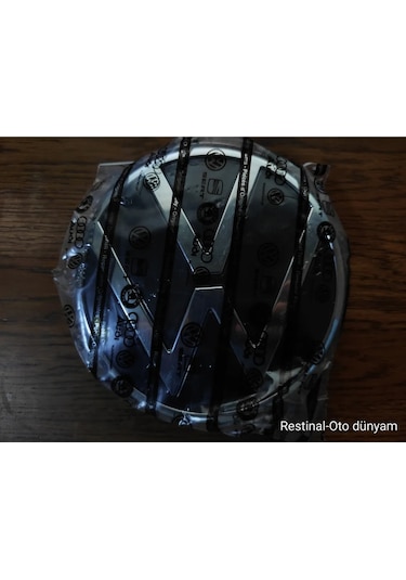 Vw Taigo 2021-2024 Ön Panjur Arması Klipsli Piano Black Logo 5h0 853 601 D