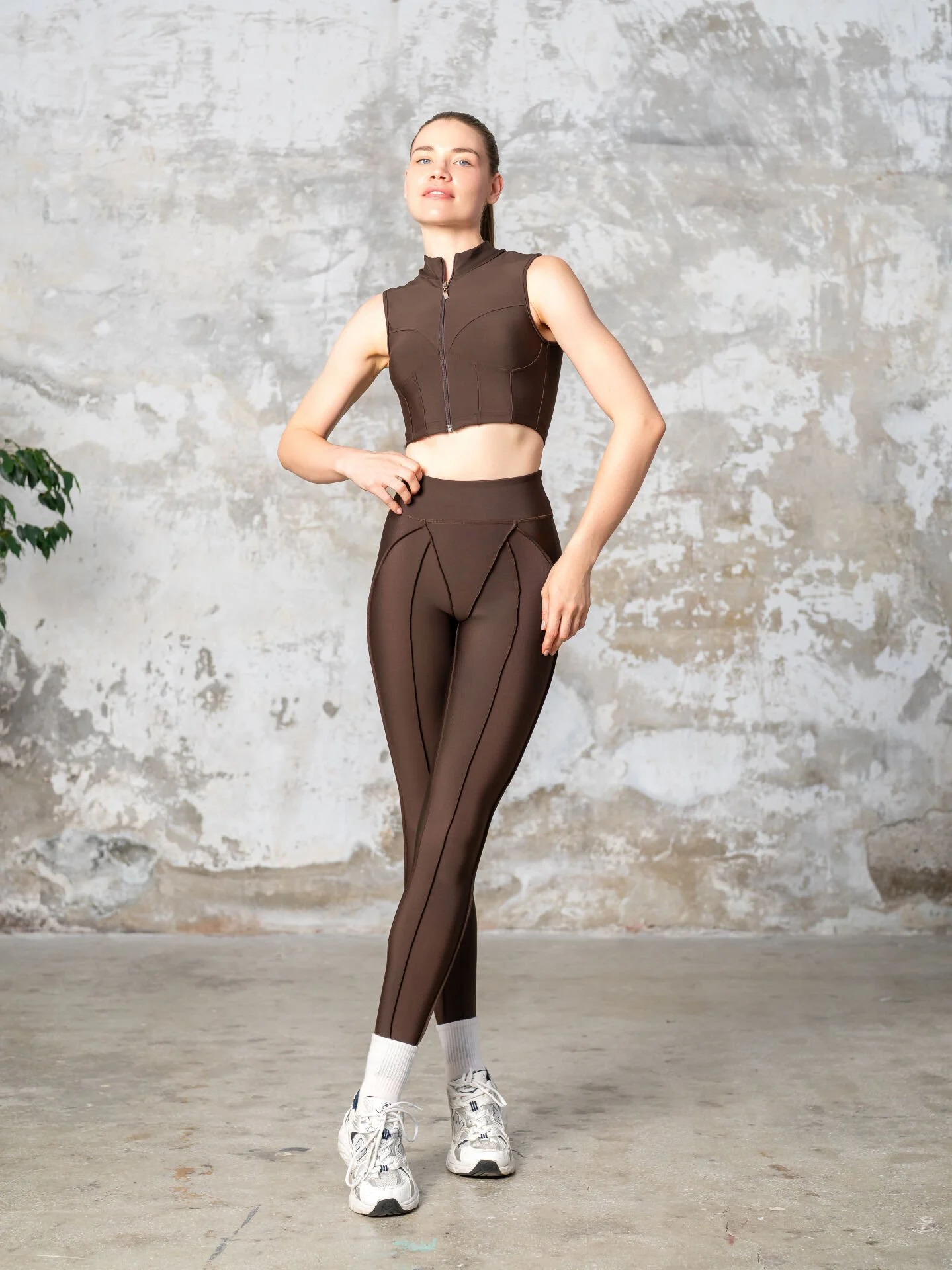 Dikişle Modellenmiş Spor Tayt Kahverengi