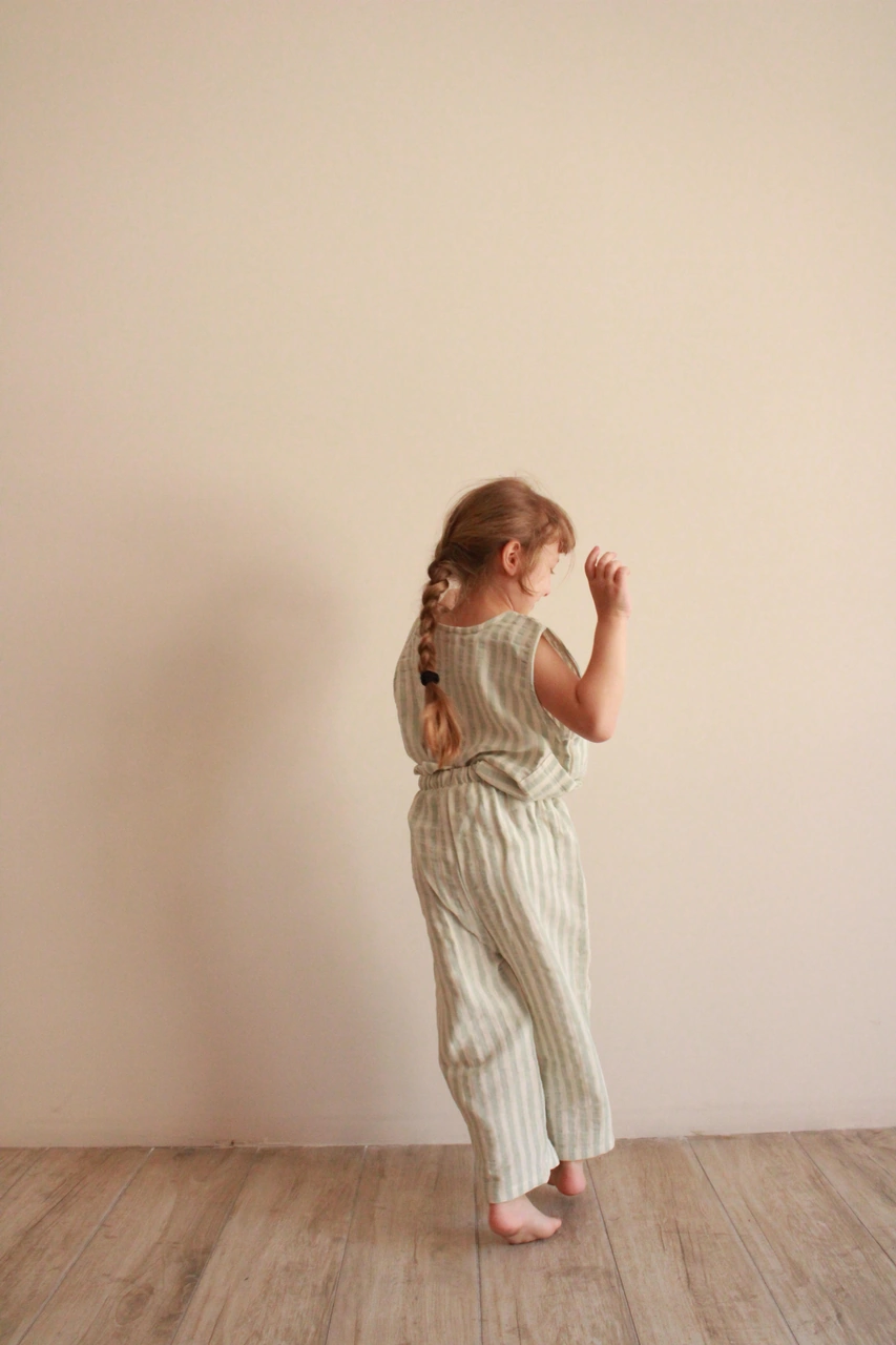 Yeşil Çizgili Asimetrik Cepli Müslin Takım Yeşil