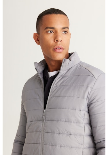 AC&Co / Altınyıldız Classics Erkek Grı Rüzgar Geçirmez Taşınabilir Çantalı Sıcak Tutan Elyaf Dolgulu Ultra Hafif Standart Fit Şişme Mont Gri