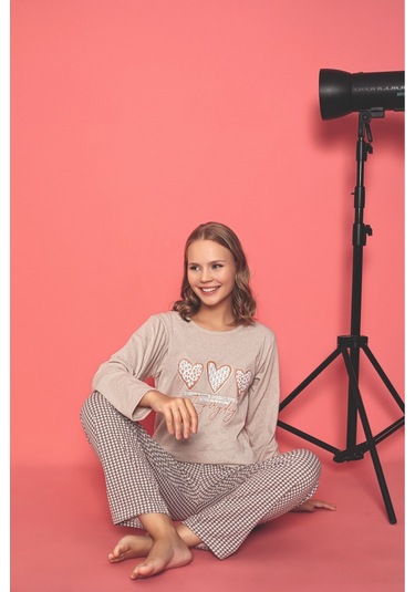 Kadın Penye Sıfır Yaka Bej Renk Uzun Kollu Pijama Takımı Bej