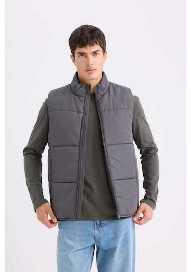 DeFacto Regular Fit Dik Yaka Fermuarlı Şişme Yelek D6286AX25SPAR104