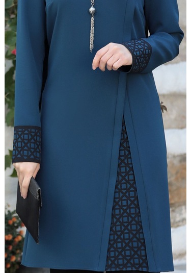 Lazer Kesim Detaylı Büyük Beden Tesettür Takım İndigo