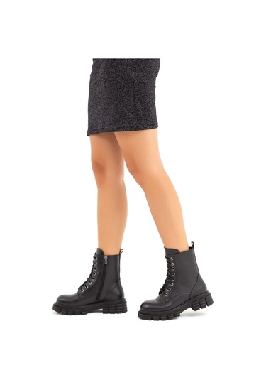 Tamer Tanca Kadın Hakiki Deri Siyah Deri Postal Bot 927 40297 Bn Bot Sk22/23 Sıyah Dr Siyah