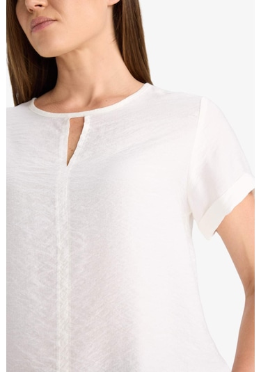 Defacto Regular Fit Yuvarlak Yaka Kısa Kollu Bluz C8831ax25smer105 Ekru