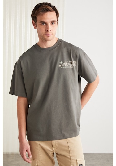 Colıbrı  Erkek Ön Arka Baskı Detaylı Oversize Kısa Kollu Bisiklet Yaka Organik Pamuklu Gri T-shirt