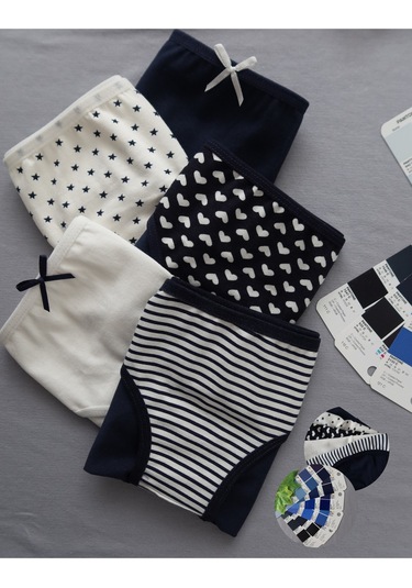 Alya Underwear Kız Çocuk Kalpli Dokuma Lastik Pamuklu Kumaş Slip Külot 5'li Paket 5 Adet Beyaz Lacivert P21