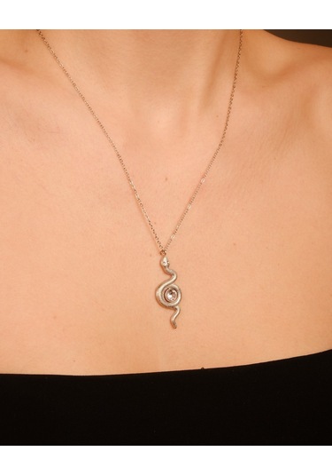 Gümüş Renkli Zirkon Taşlı Yılan Kararmaz Çelik Takı Kadın Kolye