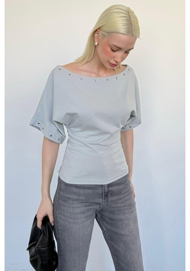 Madmext Boyalı Gri Off Shoulder Metal Detaylı Kadın Bluz Mg2671