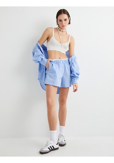 Koton Mini Şort Cepli Beli Çift Lastik Detaylı Mavi Çizgili 4sak40068ew Mavi