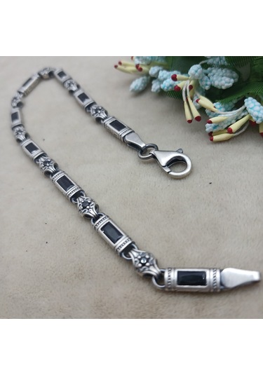 Bir Gümüş Aşkı 925 Ayar Gümüş Siyah Baget Taşlı Bileklik