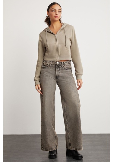 GRIMELANGE Delıa Kadın Crop İçi Polarlı Fermuarlı Organik Pamuklu Kapüsonlu Kordonlu Bej Sweatshirt Bej GRIMELANGE Delıa Kadın Crop İçi Polarlı Fermuarlı Organik Pamuklu Kapüsonlu Kordonlu Bej Sweatshirt Bej