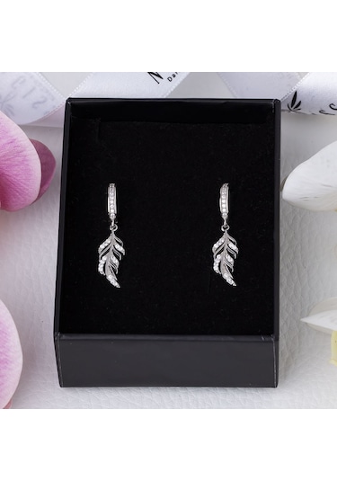 Yaprak Model-2 925 Ayar Gümüş Zirkon Taşlı Kadın Küpe Gümüş