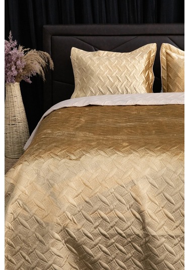 Queen Kadife Çift Kişilik Yatak Örtüsü - Gold