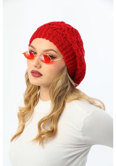 Çift Kat Kırmızı Kadın Ressam Bere Kırmızı