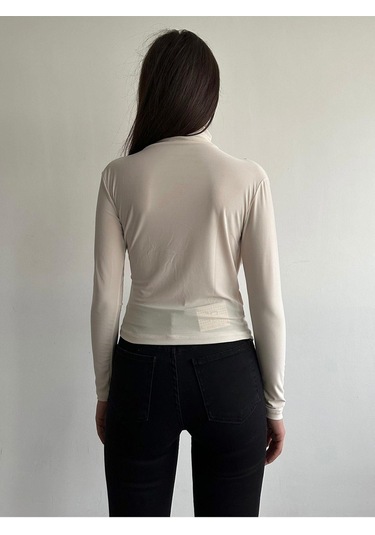 Kadın Büzgü Detaylı Dik Yaka Sandy Bluz Bej