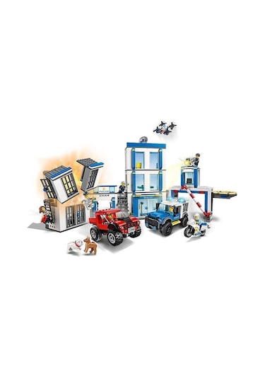 LEGO® City 60246 Polis Merkezi 743 Parça