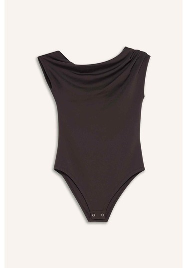 Defacto Slim Fit Dar Kesim Asimetrik Bluz F7297ax25aubn340 Kahve