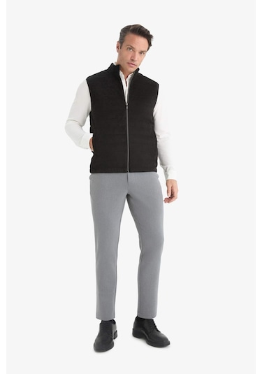 Defacto Slim Fit Dar Kesim Dik Yaka Astarlı Fermuarlı Cepli Mevsimlik Baharlık Süet Yelek F0246ax25aubk27 Siyah